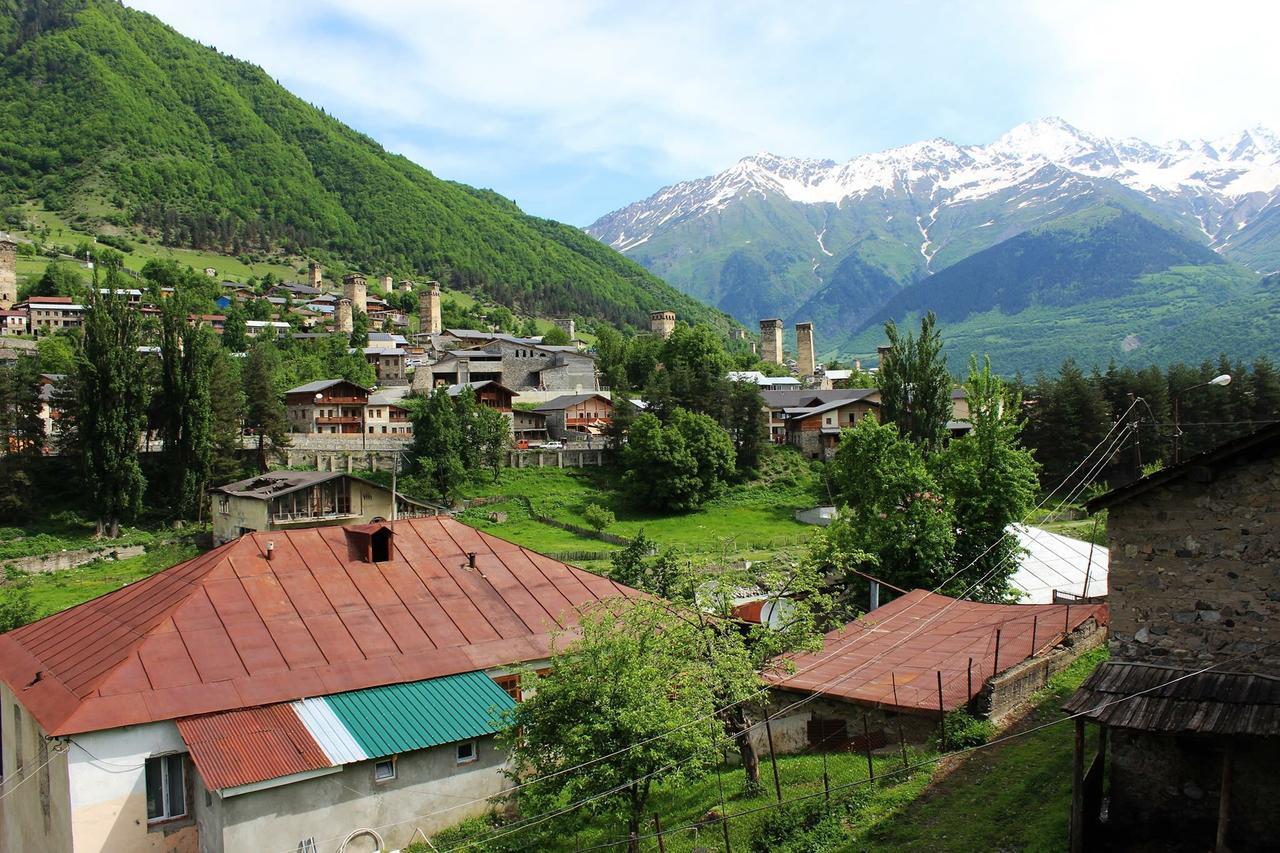 Travel Inn House Mestia • Მოგზაურის Სახლი Exteriör bild