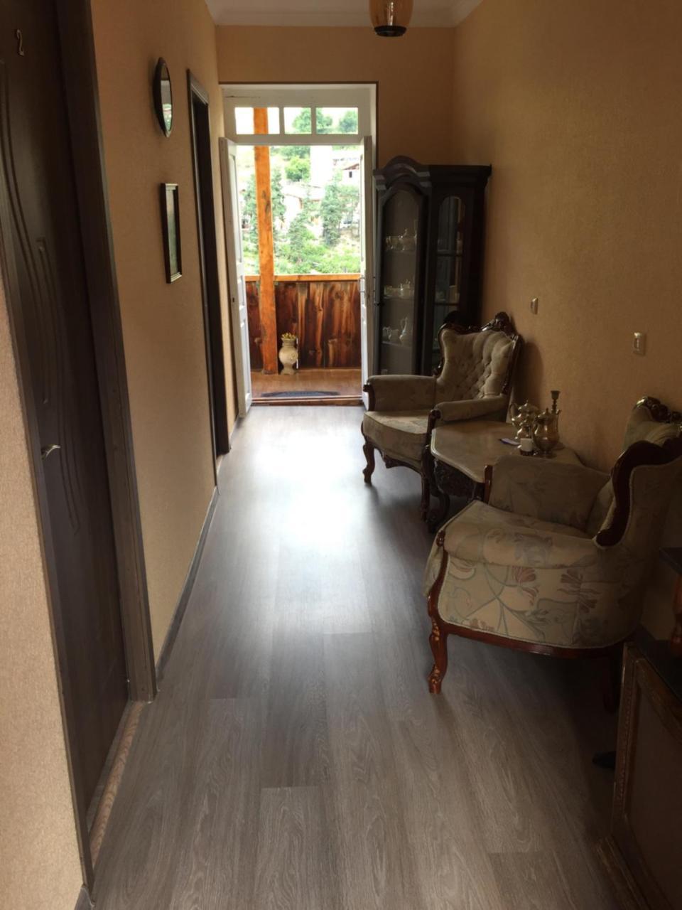 Travel Inn House Mestia • Მოგზაურის Სახლი Exteriör bild
