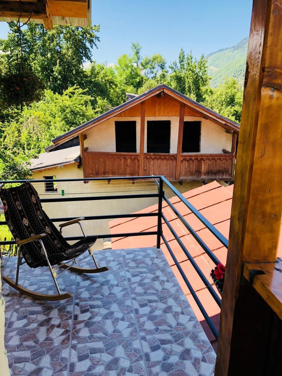 Travel Inn House Mestia • Მოგზაურის Სახლი Exteriör bild