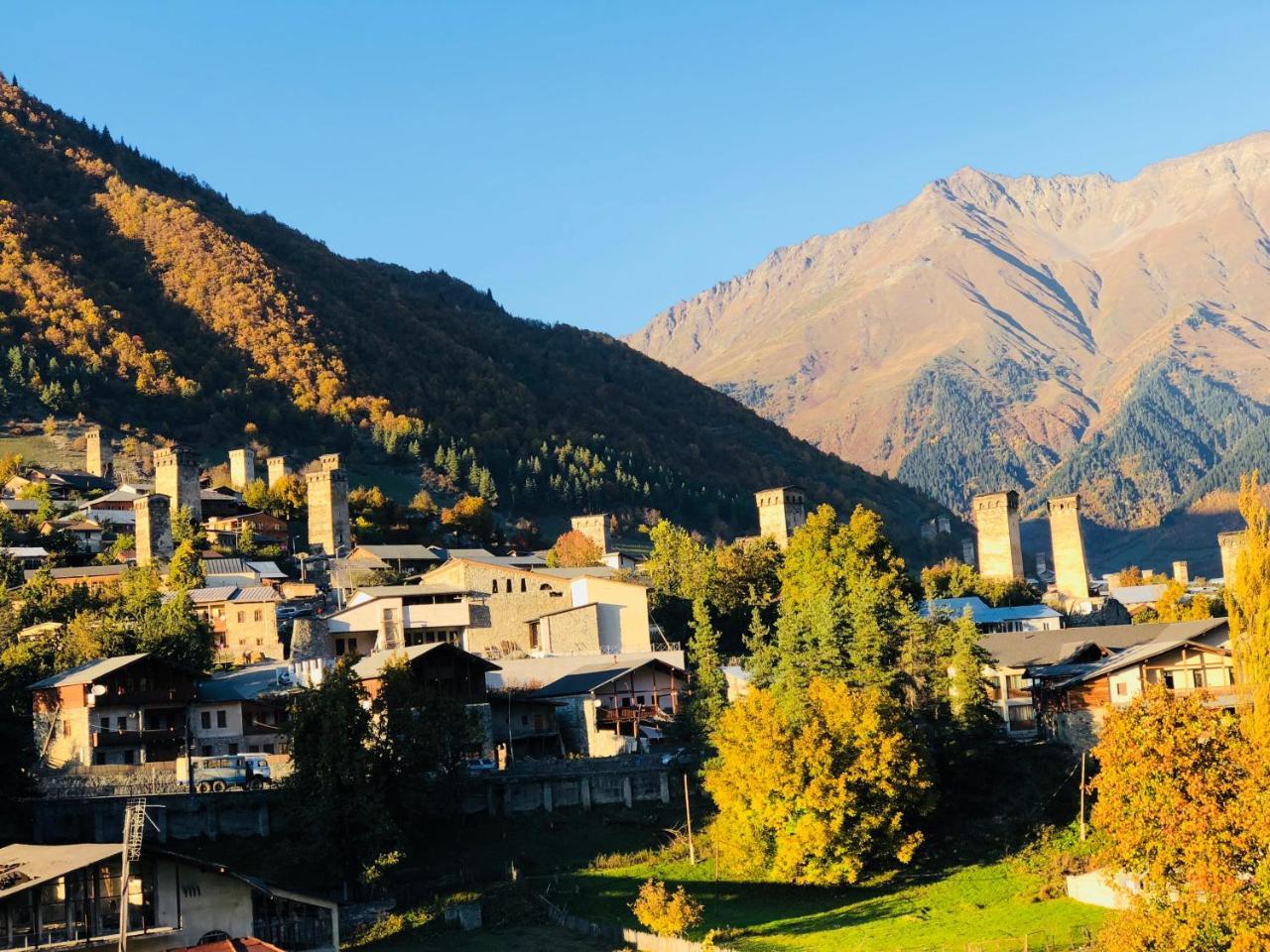 Travel Inn House Mestia • Მოგზაურის Სახლი Exteriör bild